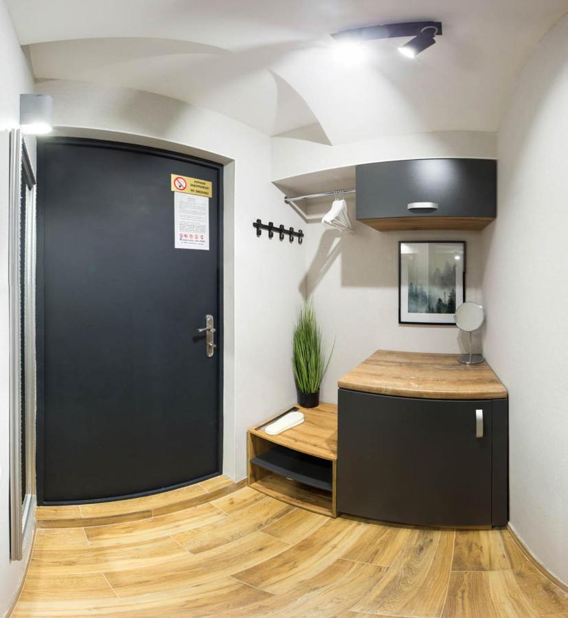 Cozy Apartment In The Center - Podilskyi Lane 7 Харьков Экстерьер фото